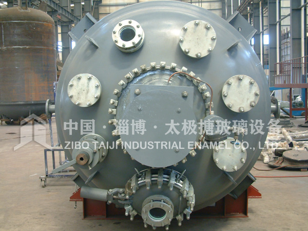 F1500L-F6300L閉式搪瓷反應(yīng)釜